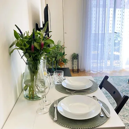 Na Grobli, Przy Kladce Zwierzynieckiej Apartment *