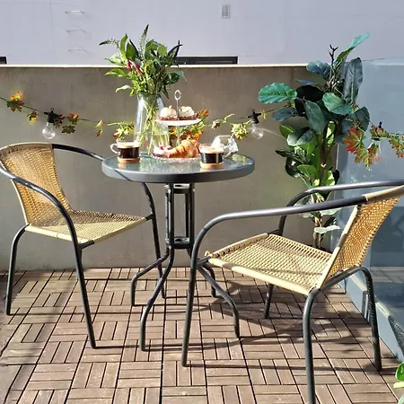 Na Grobli, Przy Kladce Zwierzynieckiej Apartment